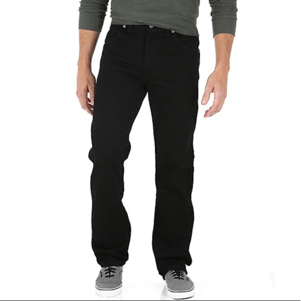 NWT Wrangler Black Jeans Straight Waist 36